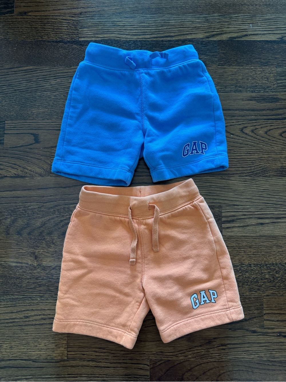 GAP Kids Pull-On Shorts in Blue and Orange Set, Size: 3 years